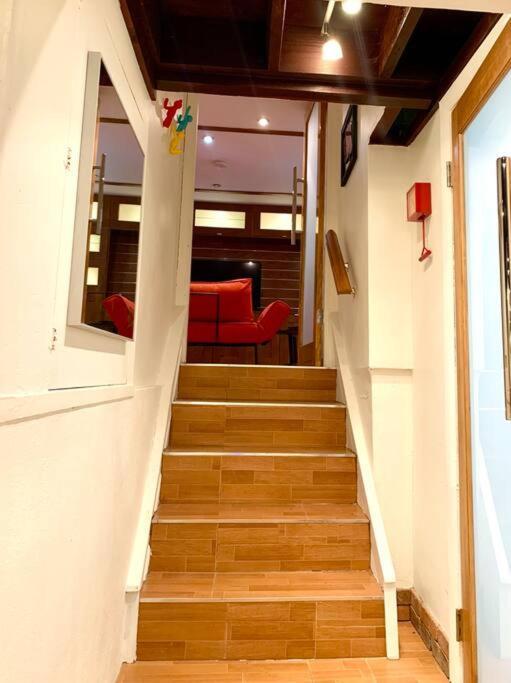 Live In This Iconic East Side Lower Level Unit Providence Eksteriør bilde